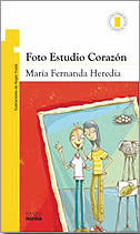 Level 3 - Foto estudio corazón | Foreign Language and ESL Books and Games